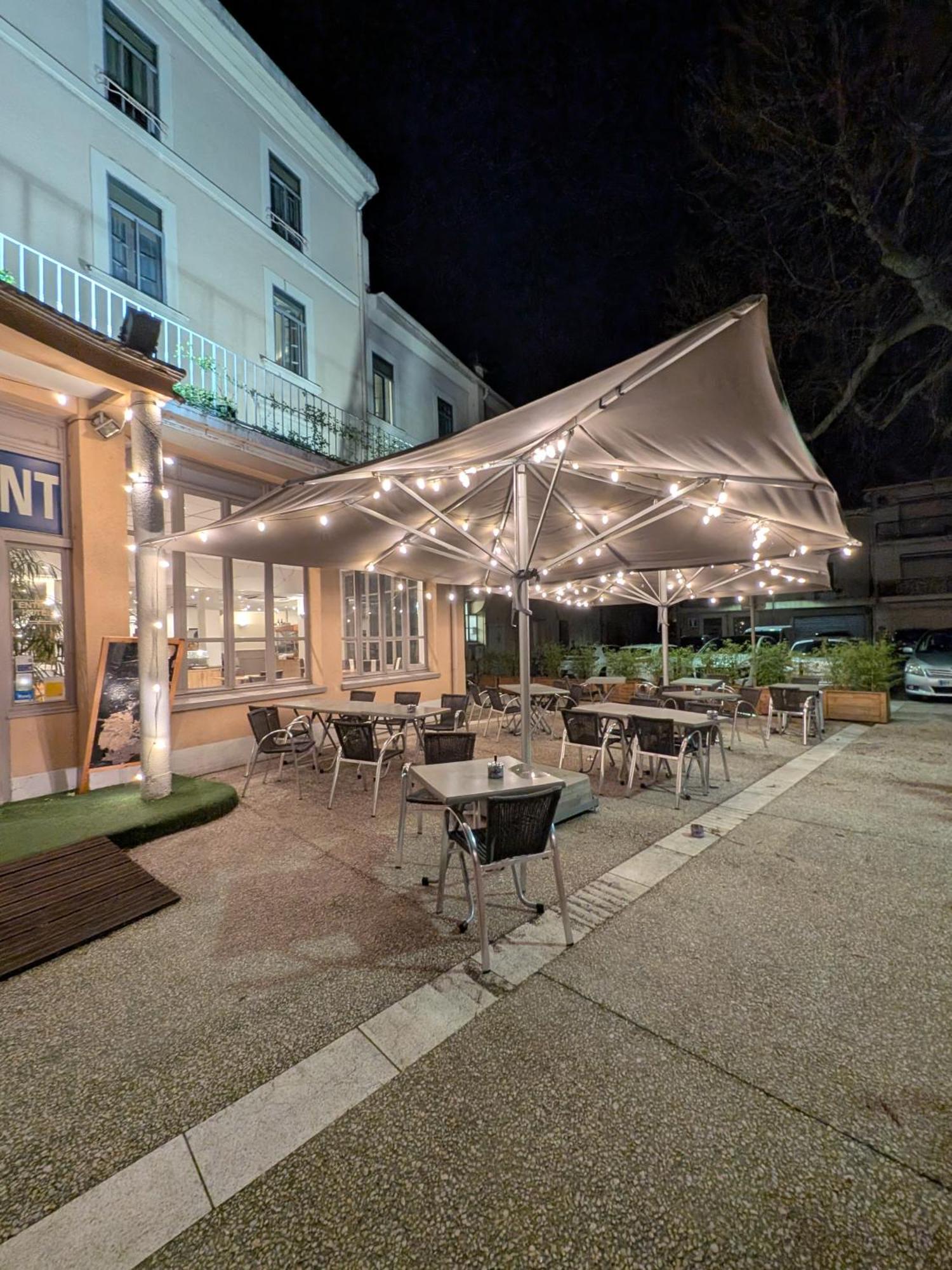 Kyriad Orange Centre - & Restaurant - La Galerie D'art Des Princes - Provence Alpes Cote D'azur - France - Proche A7-a9 - Exit21- Chateauneuf-du-pape Avignon Bollene Nimes